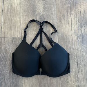 Victoria’s Secret black T bra 32DD